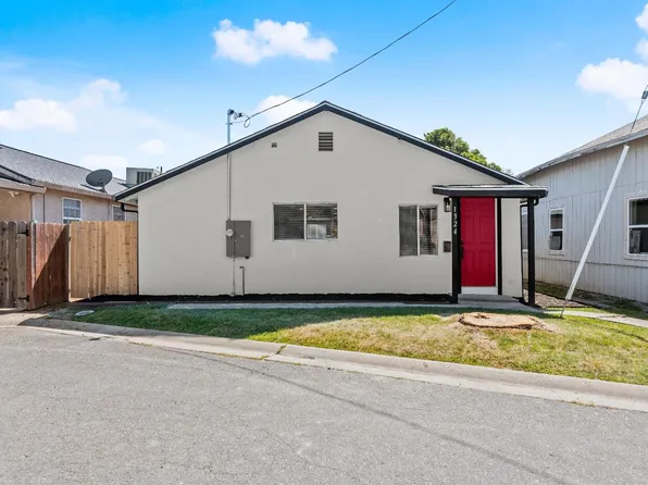 1324 Lord St, Walnut Grove, CA 95690