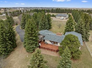 1321 15th St SE, Minot, ND 58701