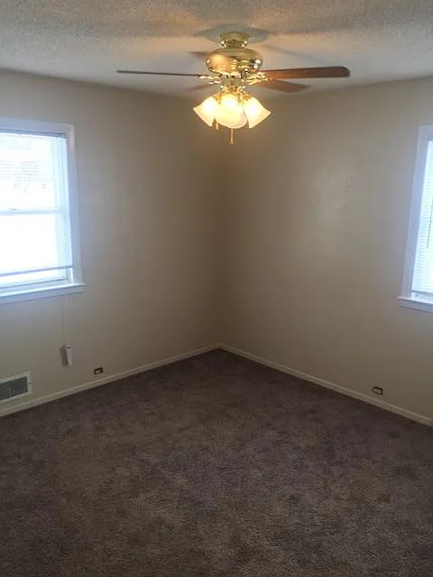 3 bed, 1500 sqft, $1,400 — Photo 4
