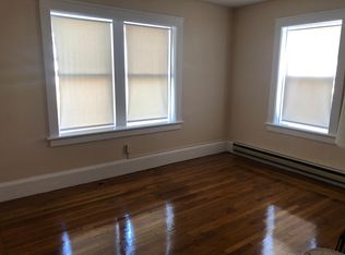 144 Van Zandt Ave APT 6, Newport, RI 02840