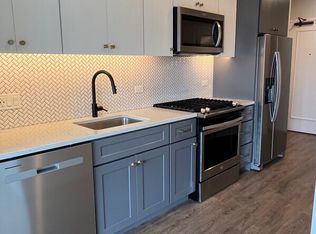 603 N Wells St #401, Chicago, IL 60654