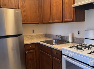 33-59 13th St #2, Astoria, NY 11106