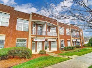 242 Park Square Pl, Matthews, NC 28105