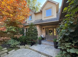 1338 Prince Albert Ct, Mississauga, ON L5H 3S1