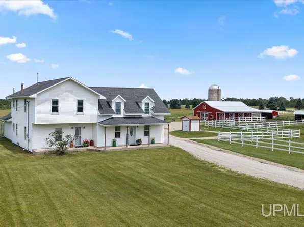 3774 18th Rd, Escanaba, MI 49829