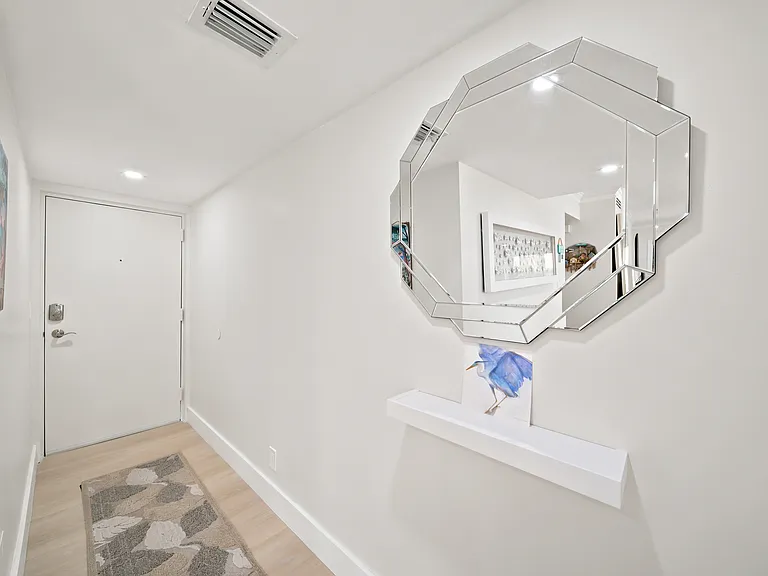 666 3rd St S #304 — Photo 25