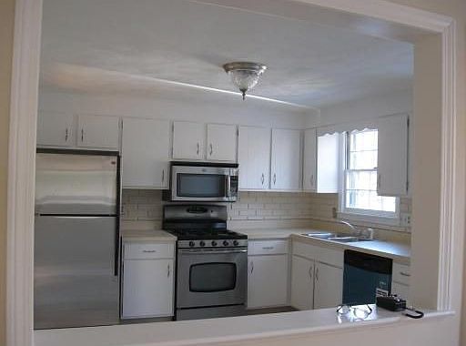 5th image of 120 Greenmeadow Dr
