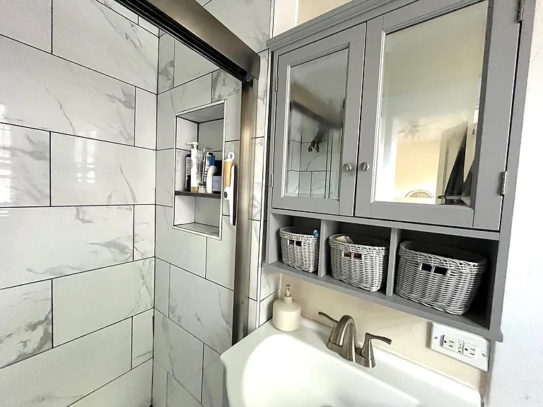 601 Hinsdale St #4 — Photo 15