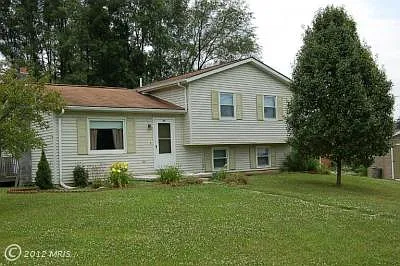 39 Dodd Ave photo 1