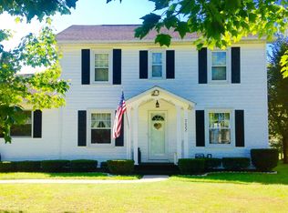 7622 Chestnut Ridge Rd, Lockport, NY 14094