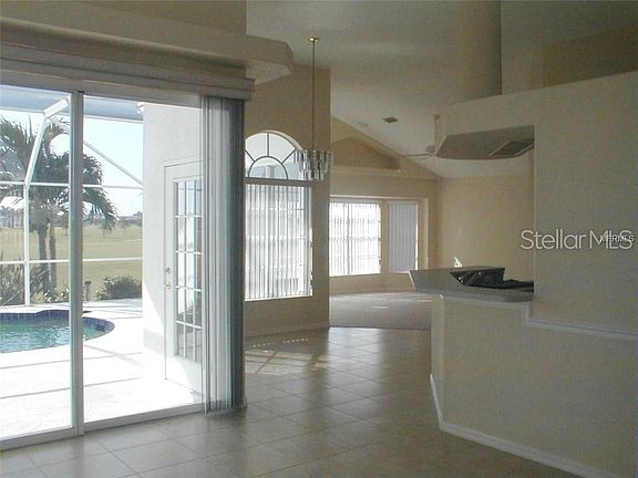4th image of 3859 Bordeaux Dr
