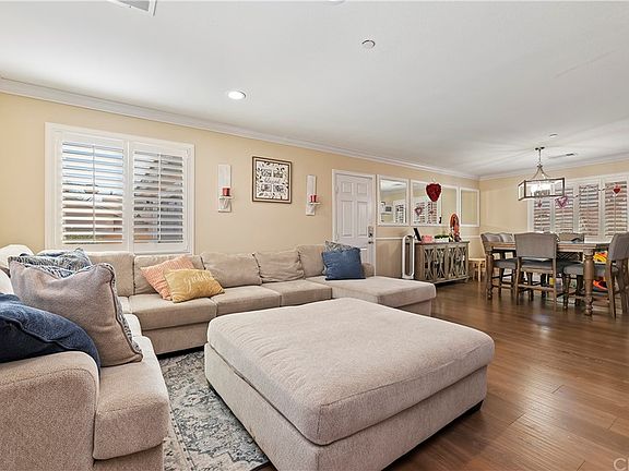5th image of 10058 Larch Ave
