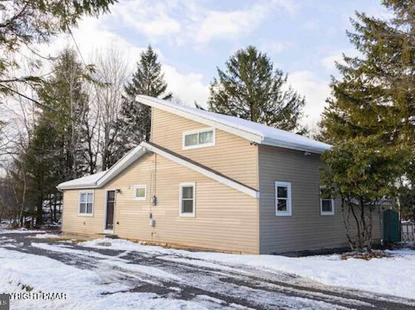 37 Highridge Rd, Albrightsville, PA 18210