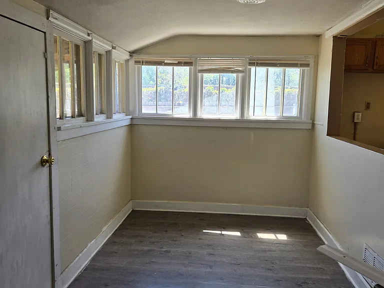 1250 Bohmen Ave — Photo 7