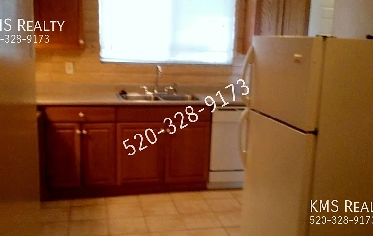 1866 W Caravelle Rd — Photo 3