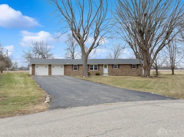 881 Ute Trl, Jamestown, OH 45335