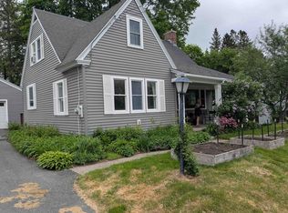 17 Hough St, Lebanon, NH 03766