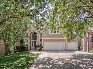 7525 W 143rd Ter, Overland Park, KS 66223