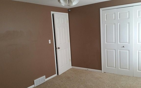 4th image of 1043 Ashton Ct #19