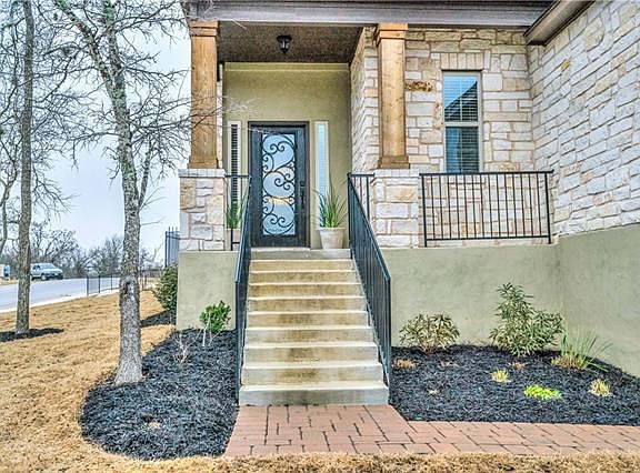 2nd image of 403 Parkside Dr