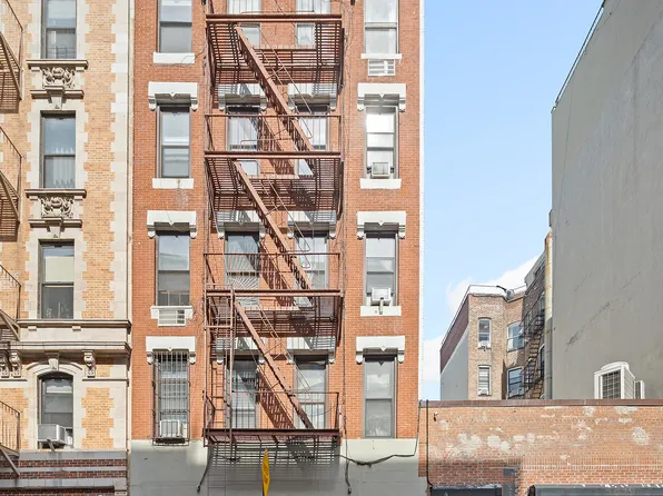186 East 2nd Street 16 image 8 of 8