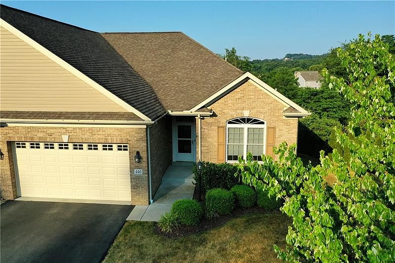 1st image of 440 Eton Dr
