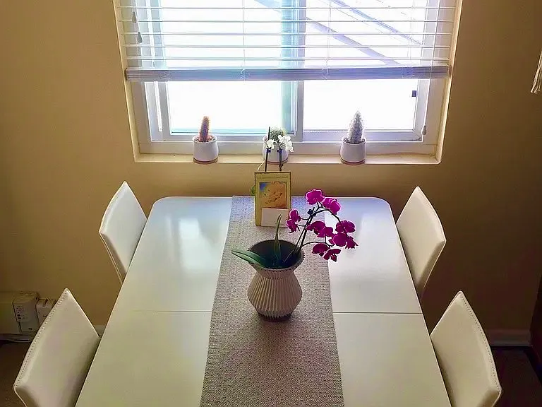 Kitchen nook