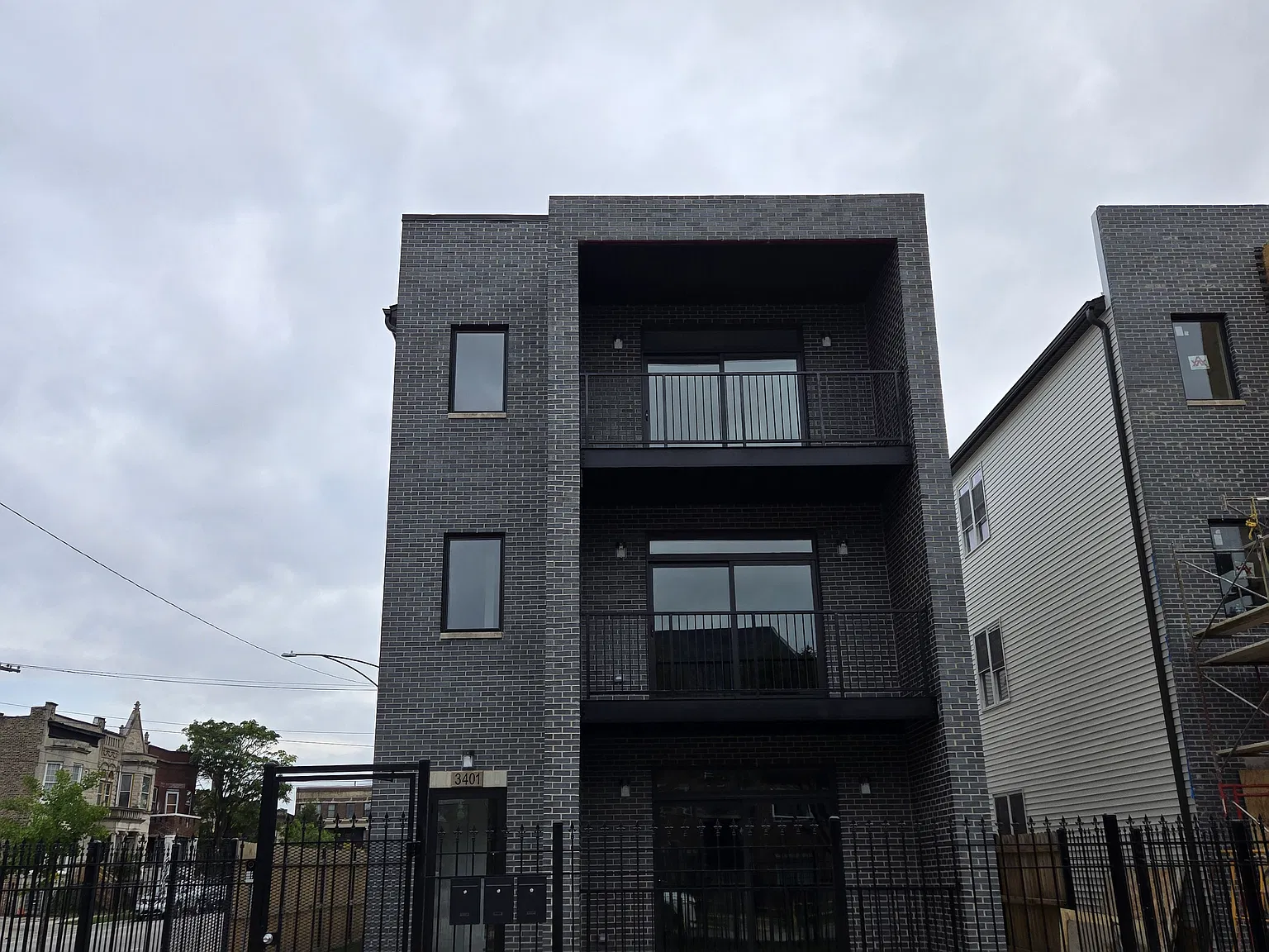 3401 W Monroe St — Photo 2