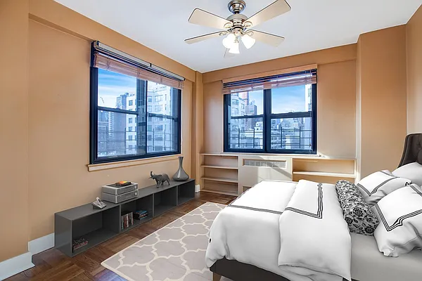Sold by RES New York | media 50