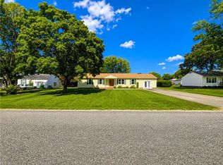 2021 Tidemill Haven Ln, Hayes, VA 23072