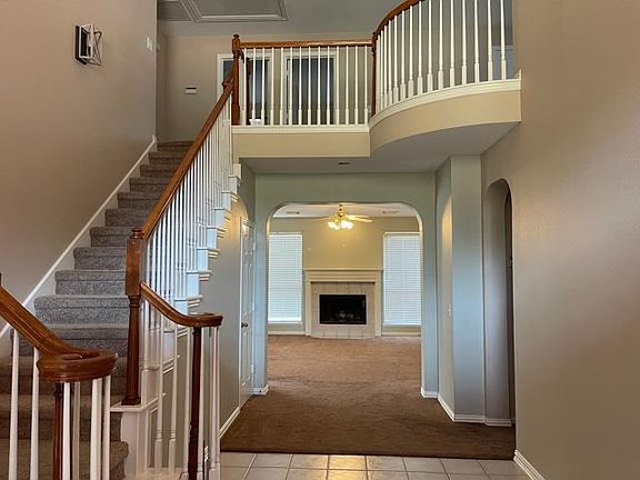 2nd image of 2749 Hidden Lake Dr