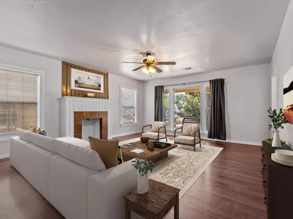 3220 Lipscomb St, Fort Worth, TX 76110