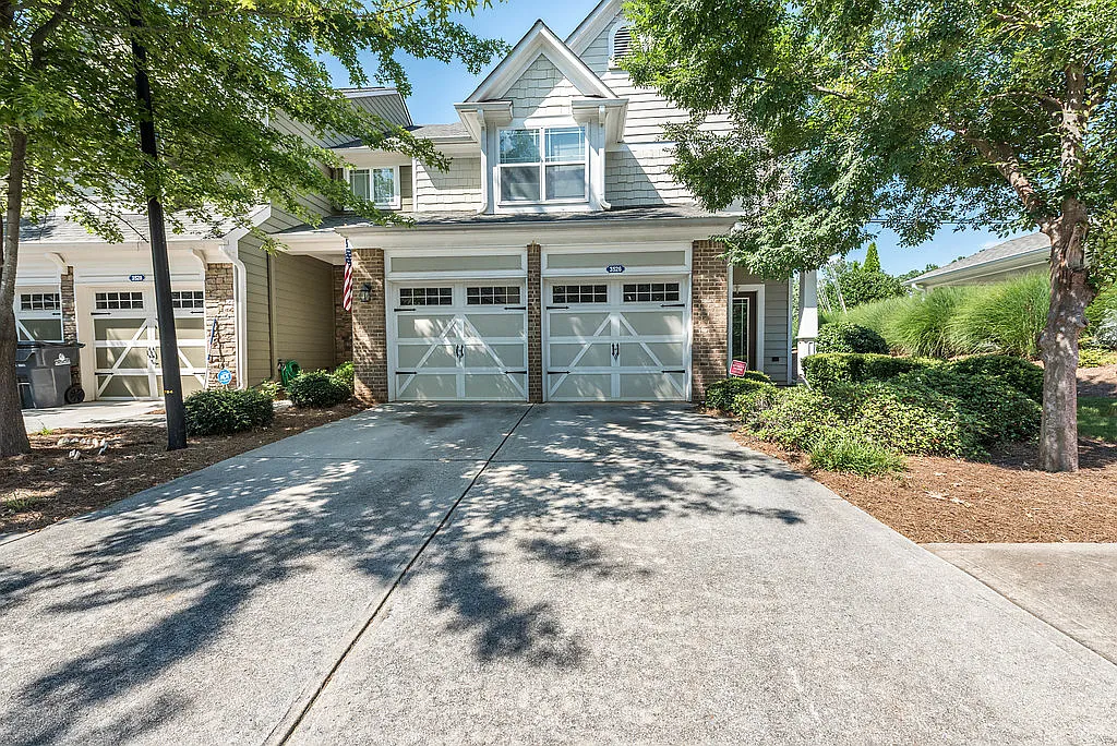 3526 Clear Creek Xing NW photo 1
