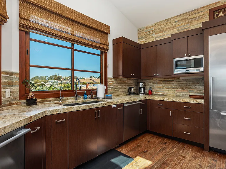 2260 El Amigo Rd — Photo 19