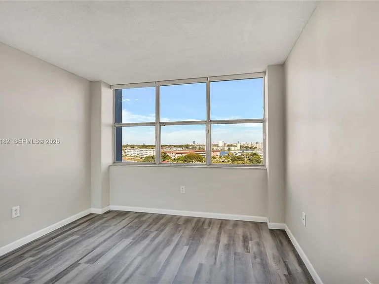 1300 NE Miami Gardens Dr #714E — Photo 26