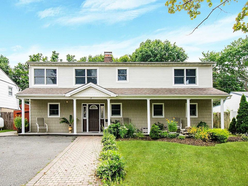 1st image of 19 Hope Ln