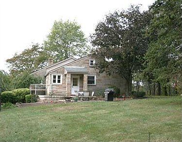 3rd image of 107 French Ln