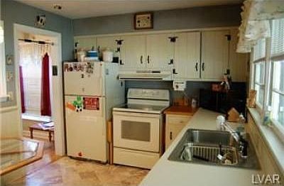 2nd image of 16 Old Orchard Dr