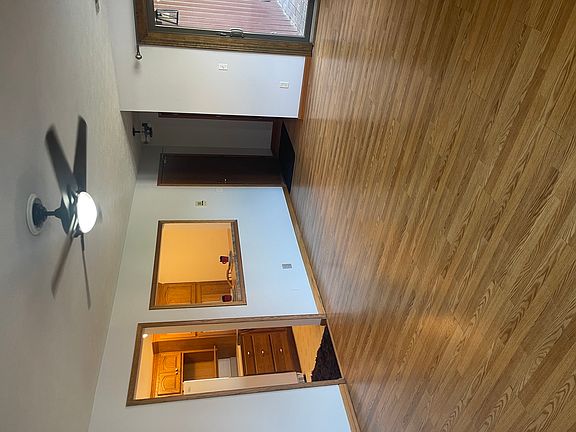 5th image of 2802 E Lincoln St APT 1C
