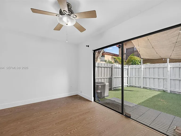 10206 SW 77th Ct — Photo 10