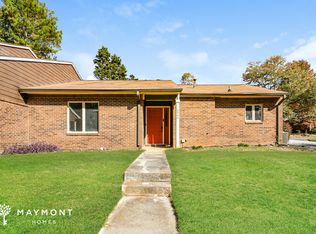 5566 Circlestone Ln, Stone Mountain, GA 30088