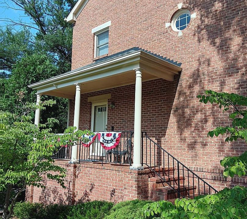 1st image of 2638 Fairfax Dr
