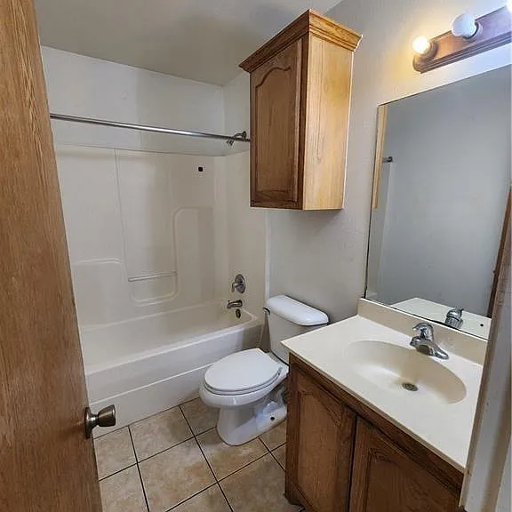 928 French Ave #3 — Photo 5