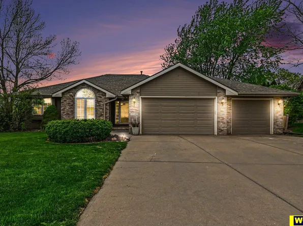 12202 N 160th St, Bennington, NE 68007