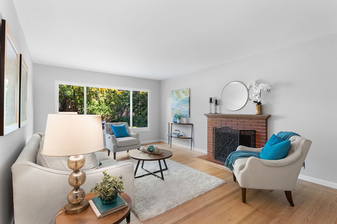 next background image