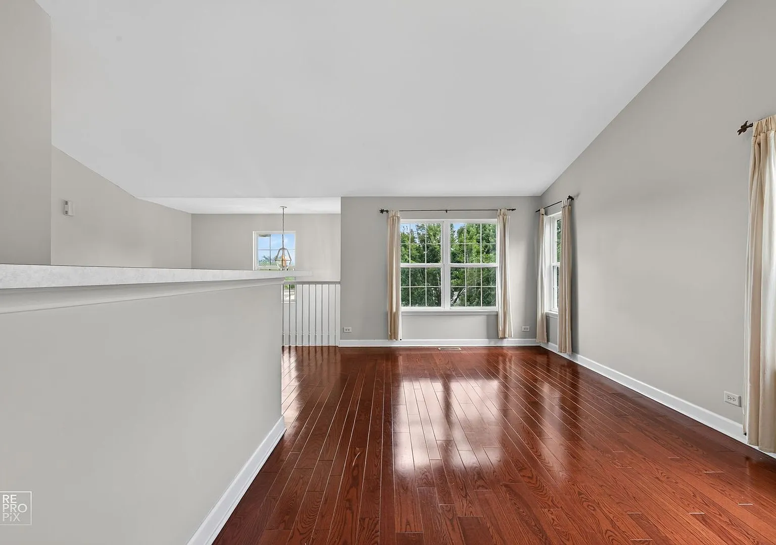 North Naperville Second Floor Two Bedroom Condo — Photo 4