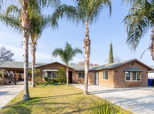 411 N Lyndsay Way, Dinuba, CA 93618