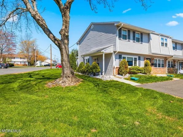 52 Galewood Drive #637, Matawan, NJ 07747