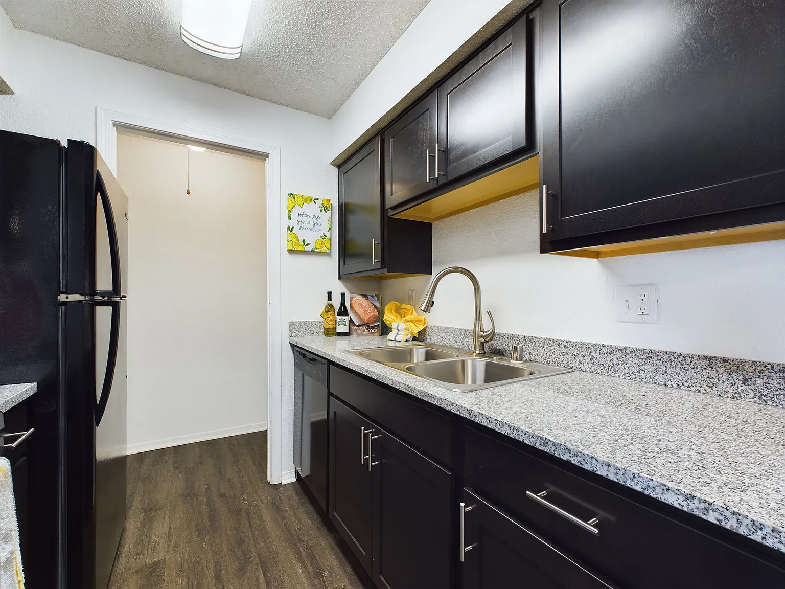 Raintree Apartments — Photo 2