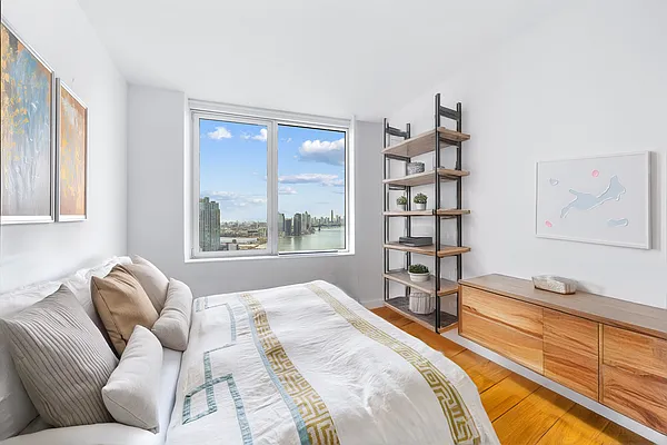 Rented by Vector New York, LLC | media 16